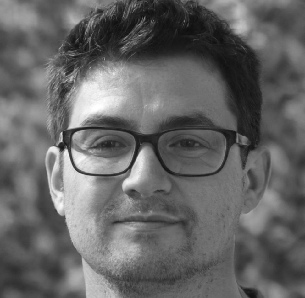 講師の高橋悠二氏の写真