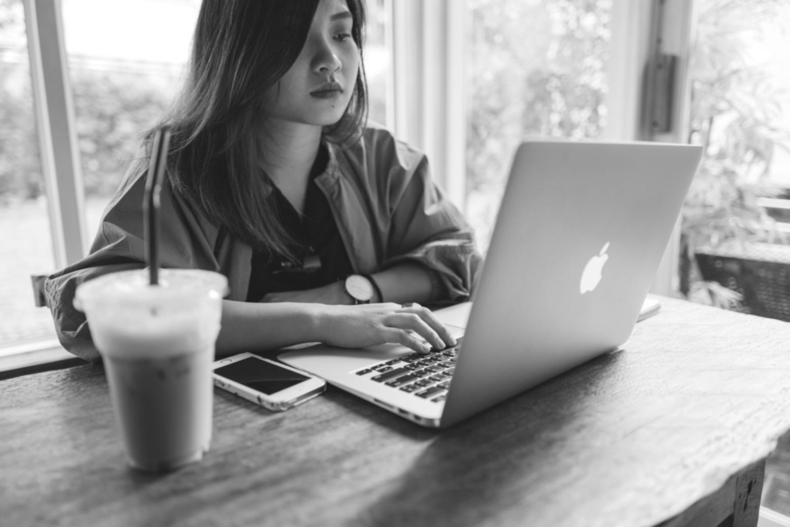 ウェビナーセッション中の参加者とのリアルタイム対話